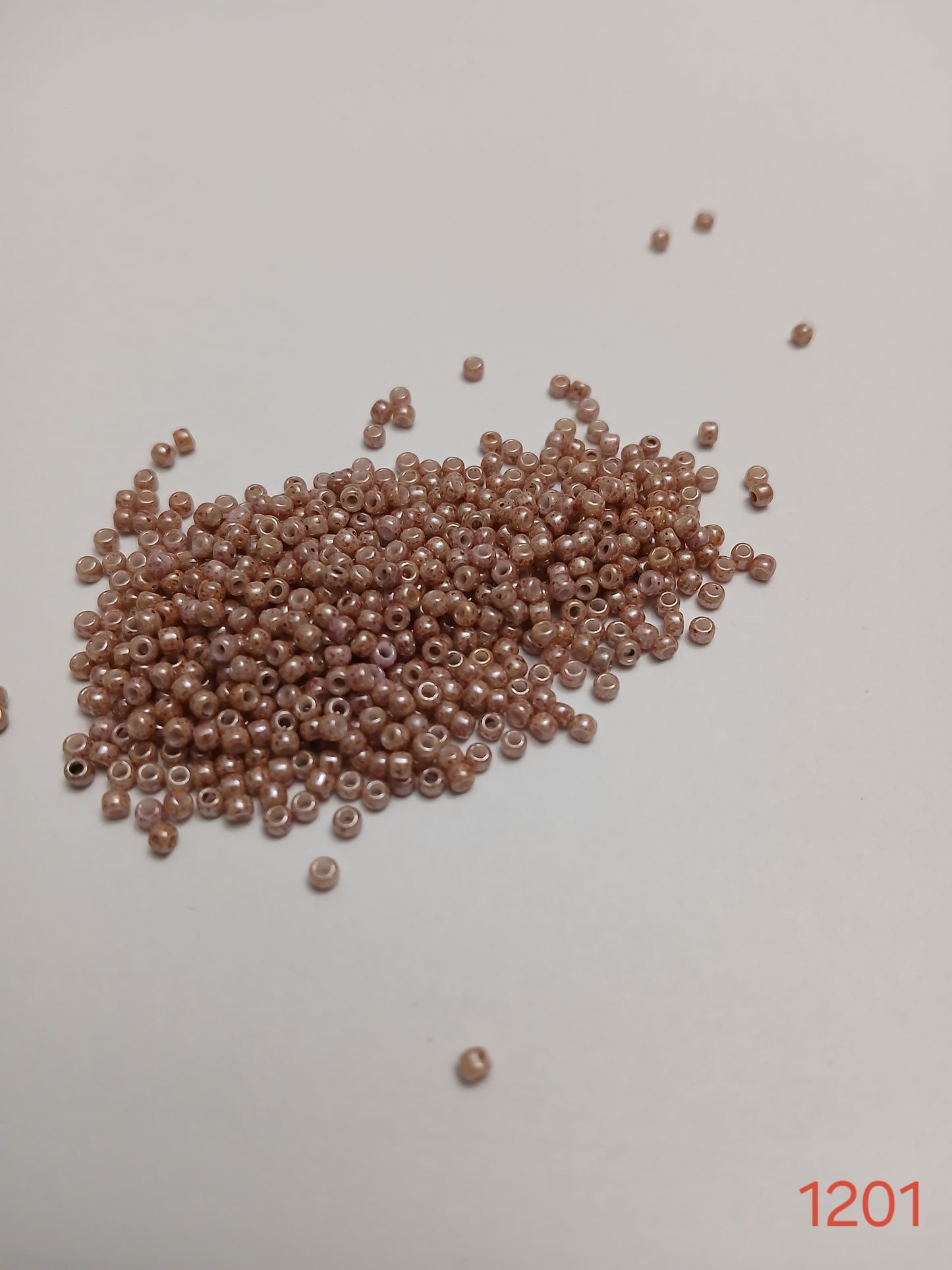 Seed beads-Beige-Size 11